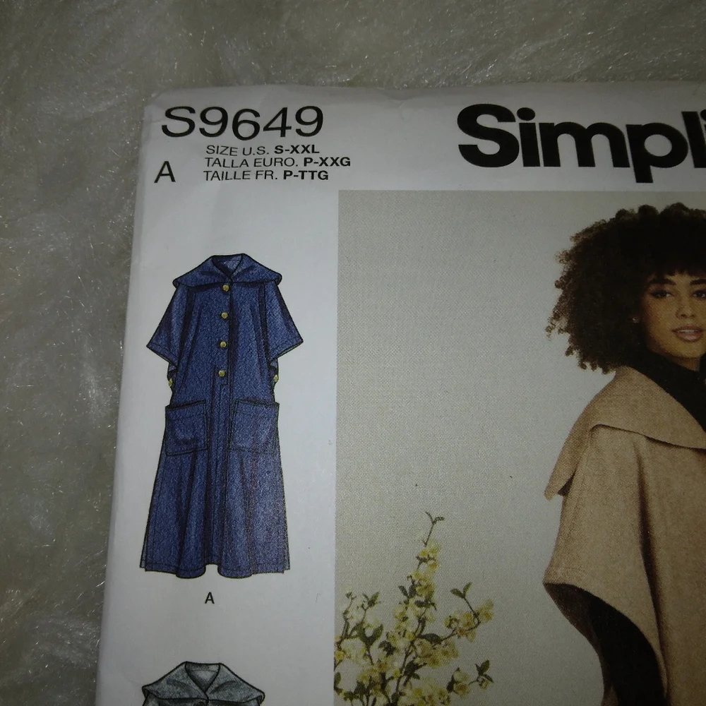 SIMPLICITY S9649 SZ S-XXL Misses easy to Sew ponchos in 3 variations